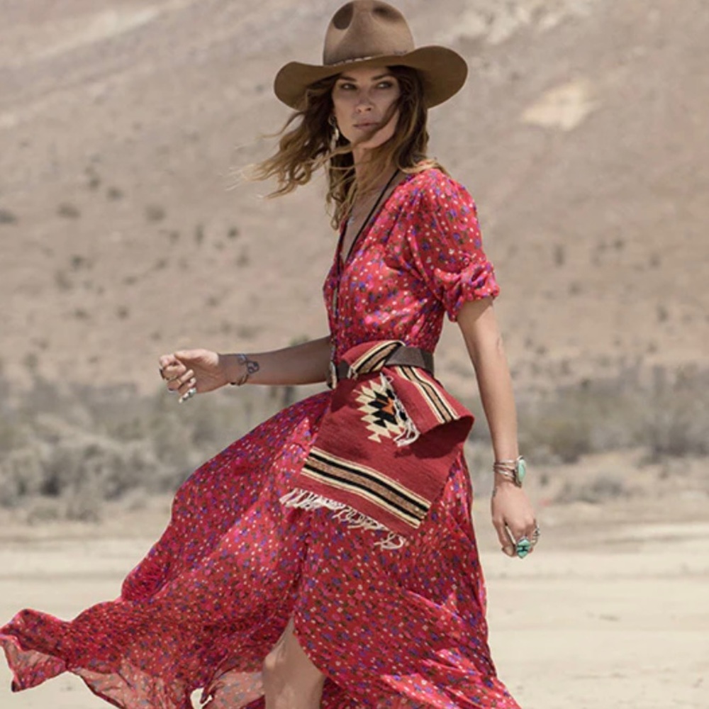 Spell Rambling Rose Gown - Picture 3 of 11